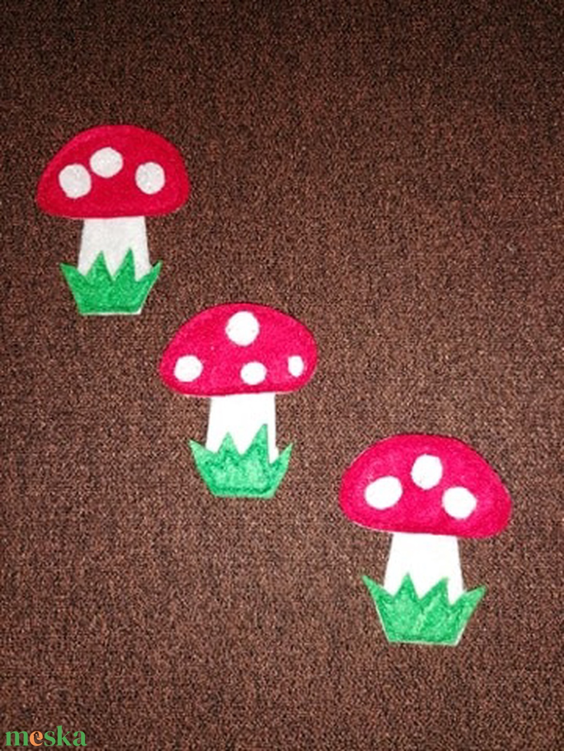 Kokárda gomba.Akár más ovis jellel is. - ékszer - kitűző és bross - Meska.hu