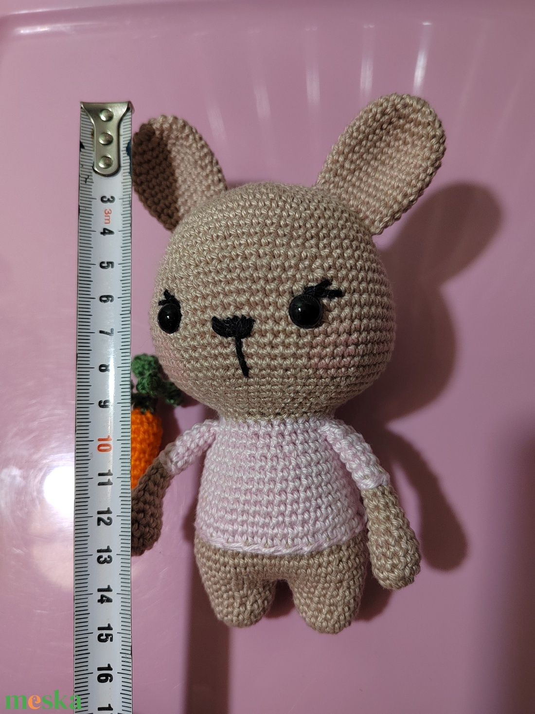 Horgolt nyuszi+répa.  - játék & sport - plüssállat & játékfigura - nyuszi - Meska.hu