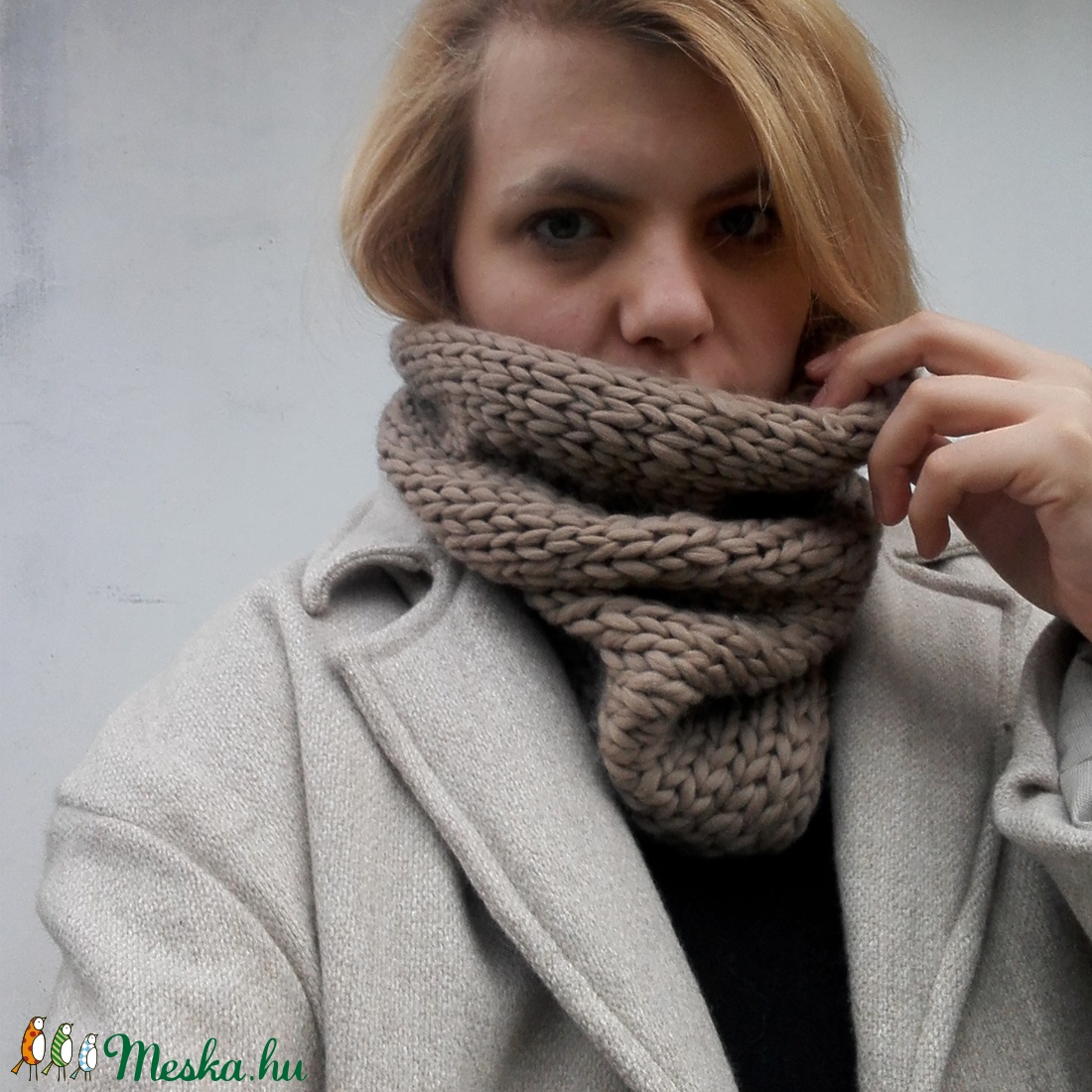 Kézzel kötött beige csősál  - ruha & divat - sál, sapka, kendő - sál - Meska.hu