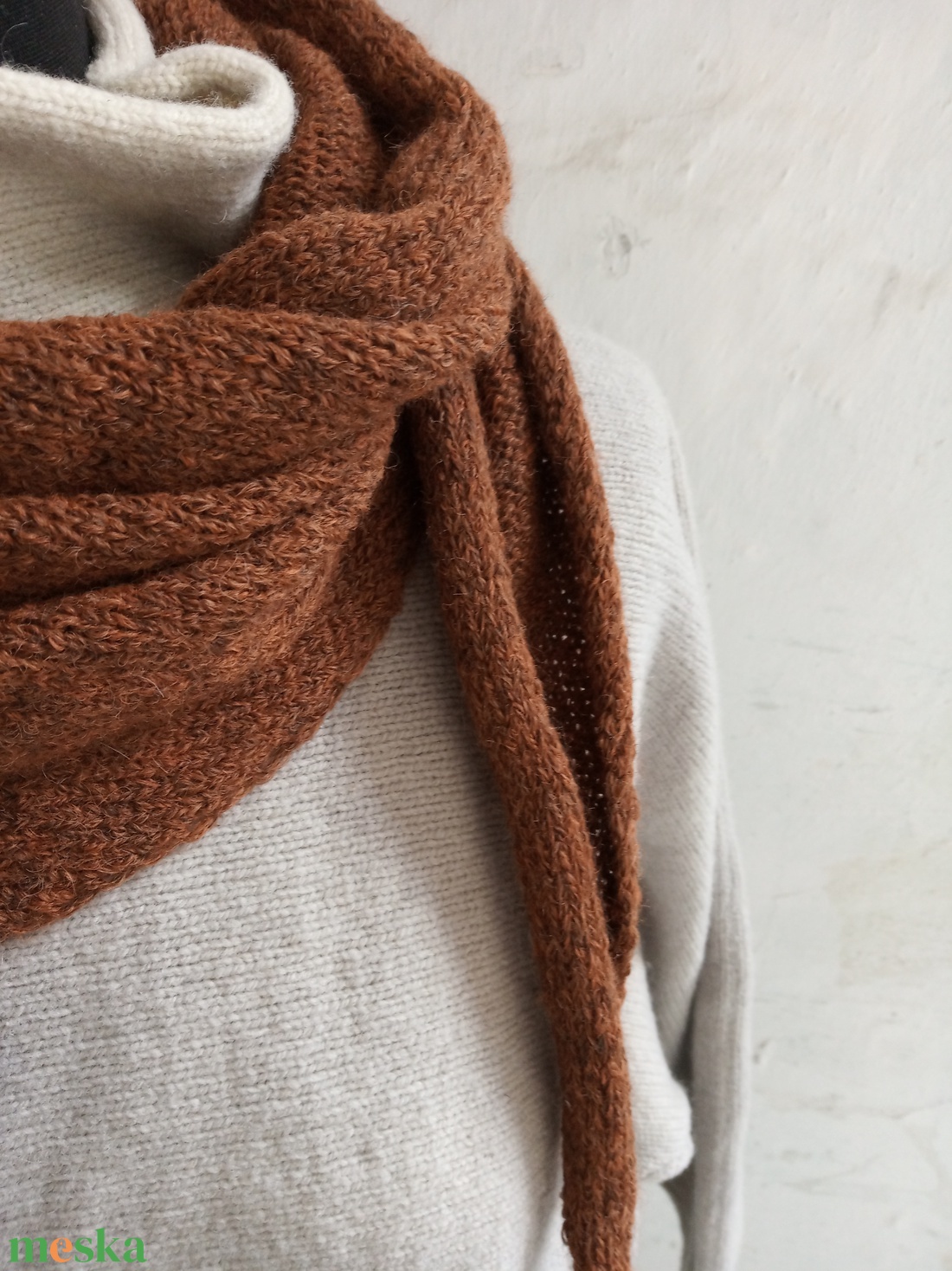 Puha kötött rozsdaszín kendő II. - ruha & divat - sál, sapka, kendő - vállkendő - Meska.hu