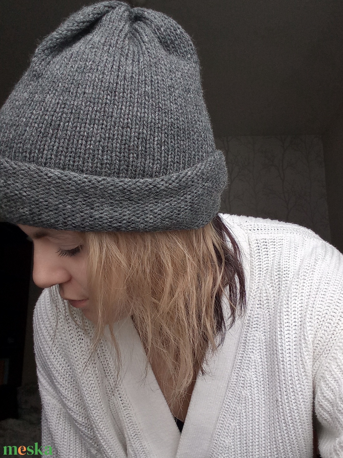 Kötött vizesbetonszín sapka - ruha & divat - sál, sapka, kendő - sapka - Meska.hu