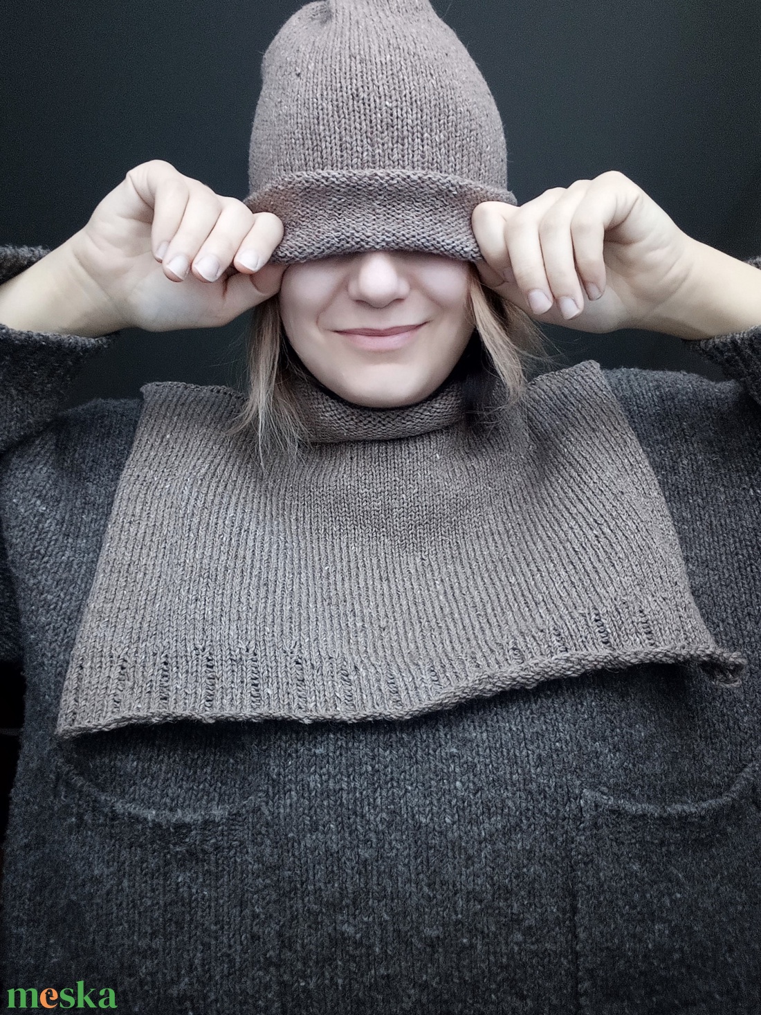 Kötött Tweedgallér és sapka / Grizzly - ruha & divat - sál, sapka, kendő - sál - Meska.hu Kötött Tweedgallér és sapka / Grizzly - ruha & divat - sál, sapka, kendő - sál - Meska.hu