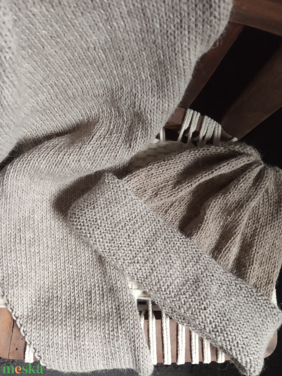 Kötött beige kendő és sapka - ruha & divat - sál, sapka, kendő - sál - Meska.hu