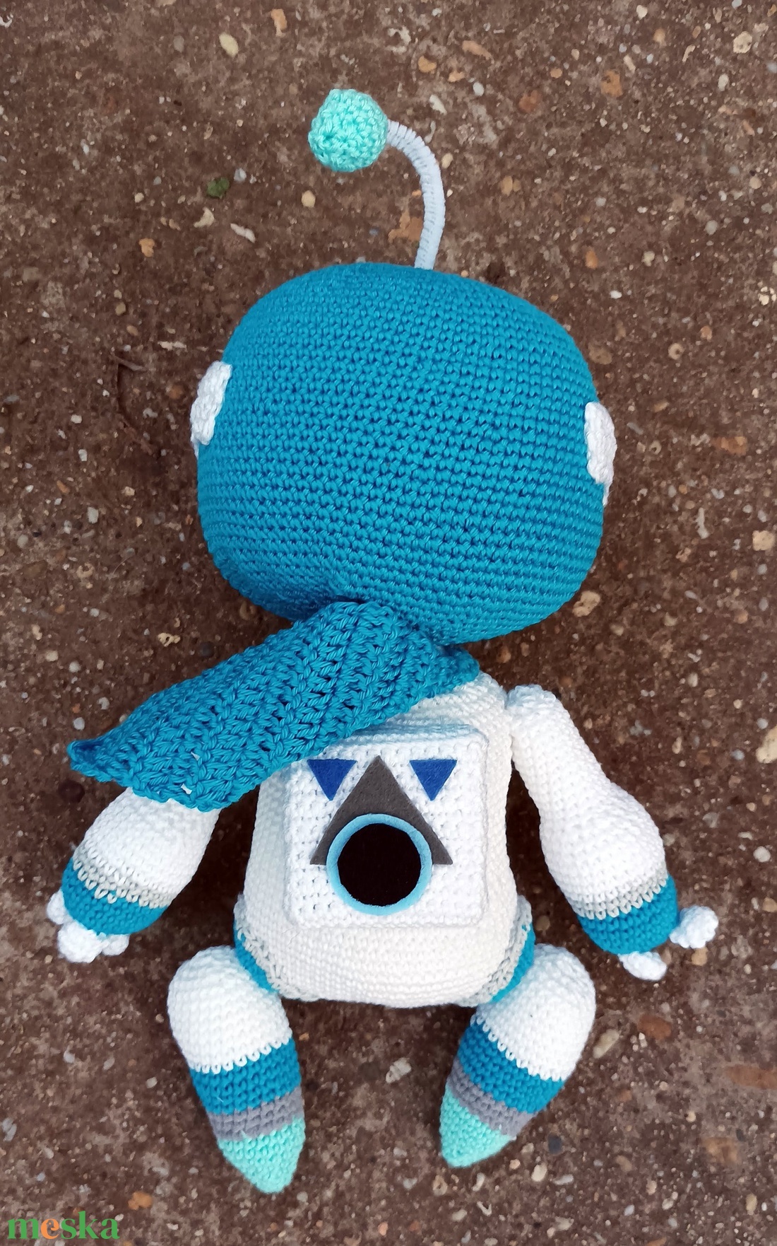 Astro Bot dekoratív jellegű horgolt játék - játék & sport - plüssállat & játékfigura - robot & gép - Meska.hu