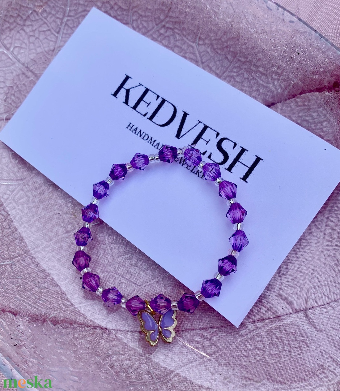 Lila pillangós krisály gyöngykarkötő - ékszer - karkötő - gyöngyös karkötő - Meska.hu Lila pillangós krisály gyöngykarkötő - ékszer - karkötő - gyöngyös karkötő - Meska.hu