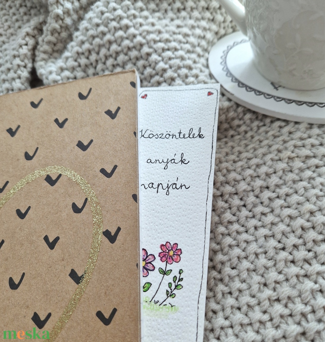 Akvarell könyvjelző - Köszöntelek Anyák napján felirattal, 2 - lila és rózsaszín virággal - könyv & zene - könyvjelző - Meska.hu