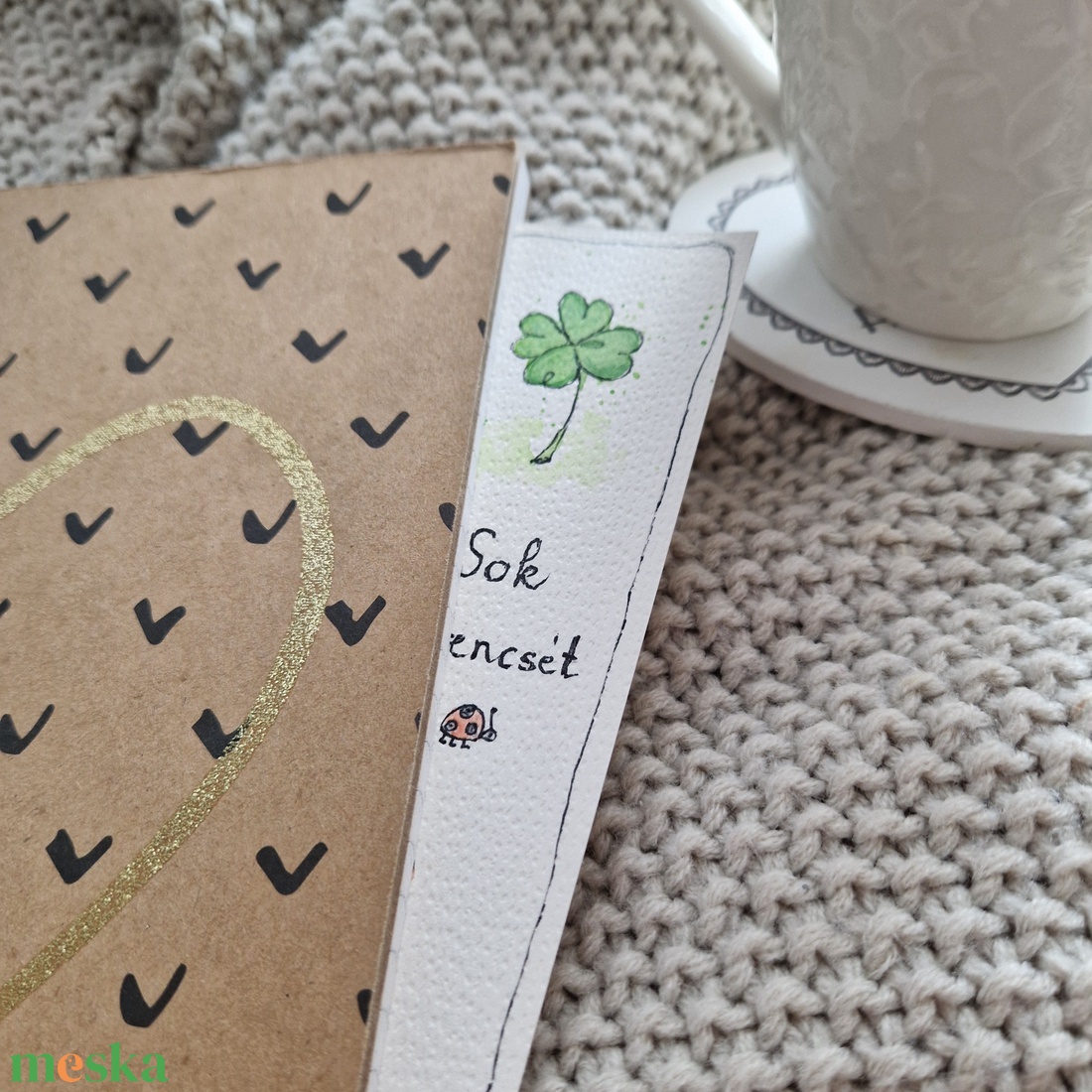 Akvarell könyvjelző - Sok szerencsét felirattal, katicával, lóhere motívummal - könyv & zene - könyvjelző - Meska.hu