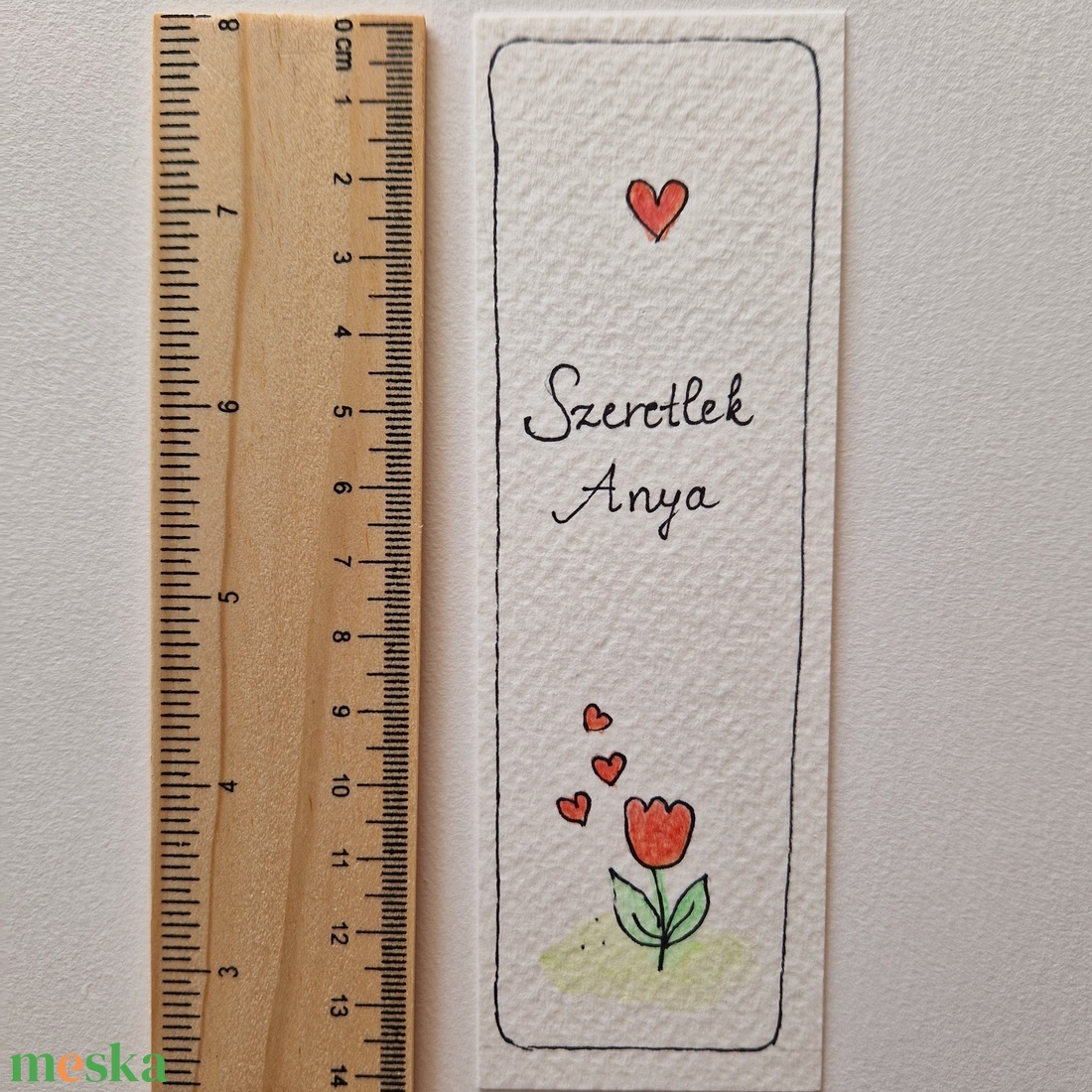 Anyák napi akvarell könyvjelző - Szeretlek Anya felirattal, piros tulipánnal, szív motívumokkal - könyv & zene - könyvjelző - Meska.hu