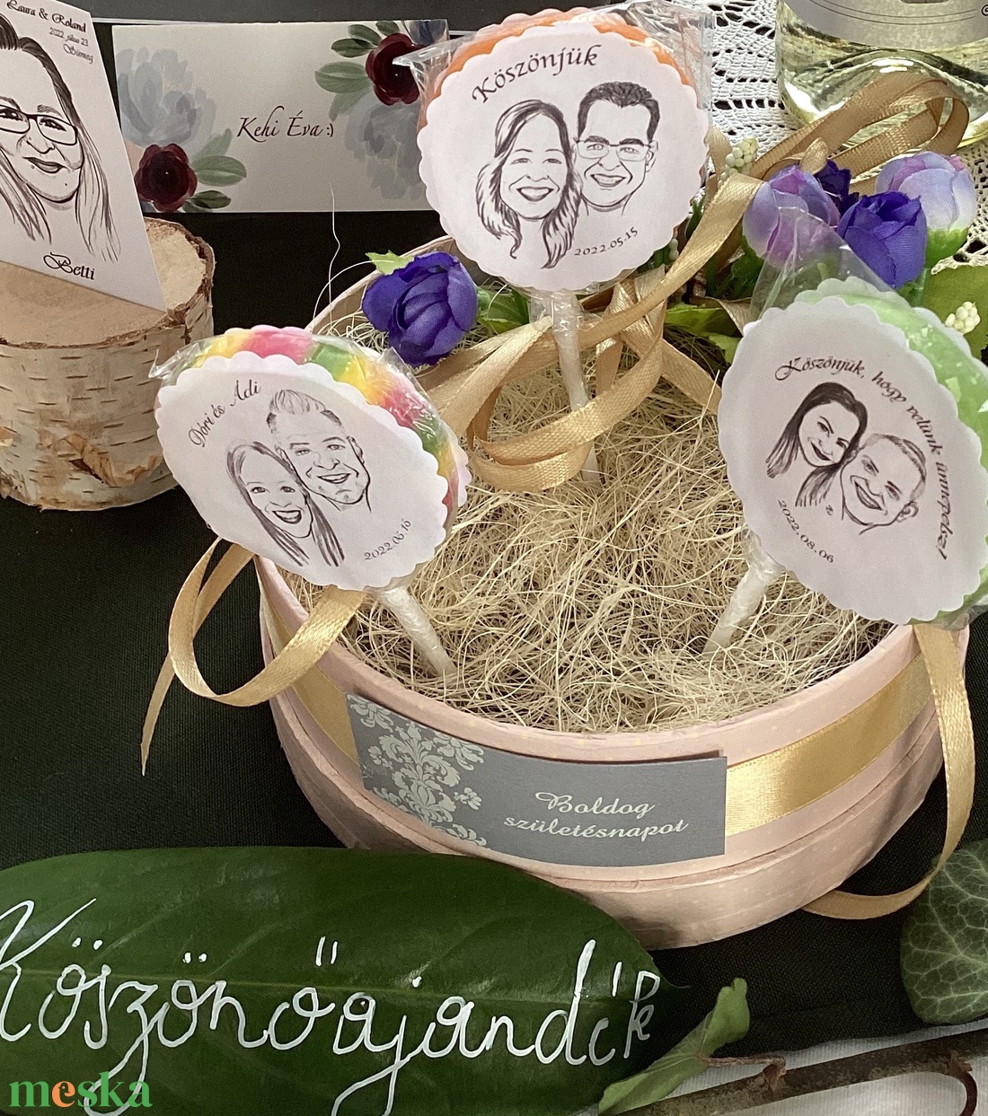 Karikatúrás nyalóka köszönő ajándék - esküvő - emlék & ajándék - köszönőajándék - Meska.hu Karikatúrás nyalóka köszönő ajándék - esküvő - emlék & ajándék - köszönőajándék - Meska.hu
