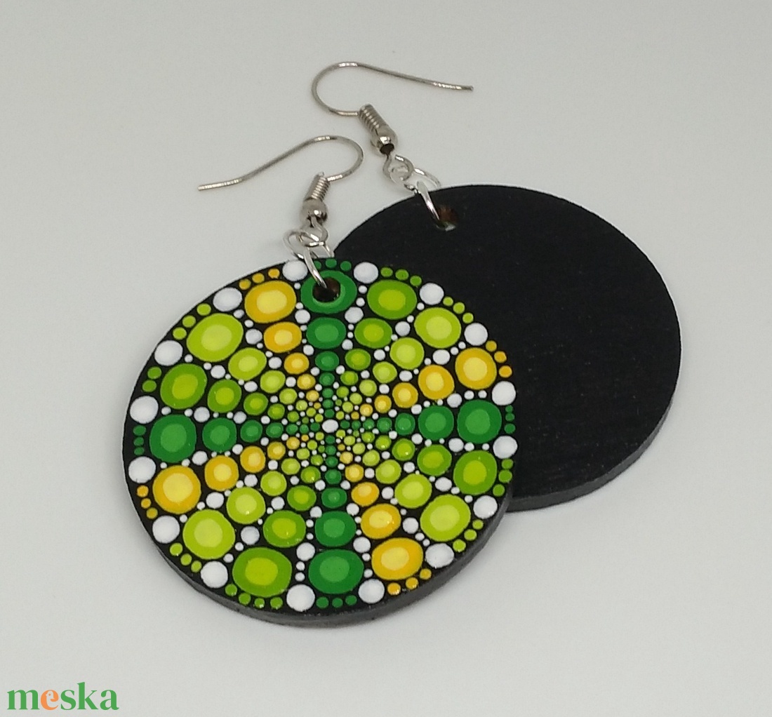 Erdős-mezős mandala fülbevaló - ékszer - fülbevaló - lógós kerek fülbevaló - Meska.hu Erdős-mezős mandala fülbevaló - ékszer - fülbevaló - lógós kerek fülbevaló - Meska.hu