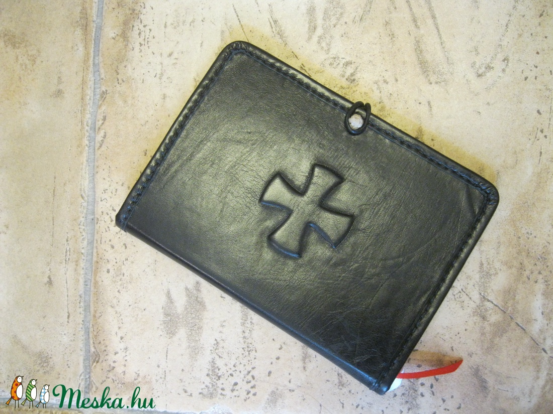 Bőrtok Adoremus misenaptárhoz -  - Meska.hu