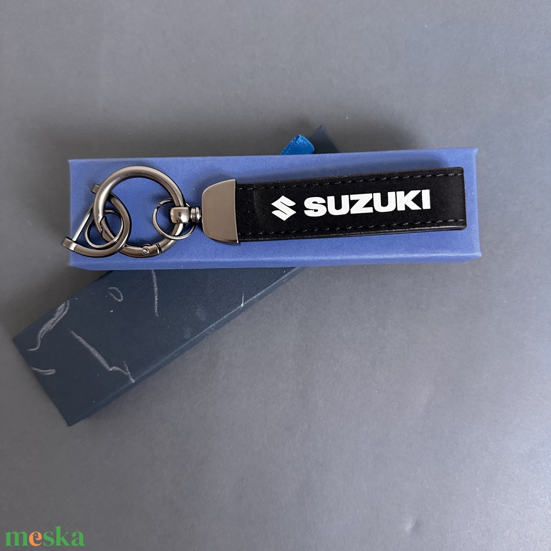 Suzuki kulcstartó - táska & tok - kulcstartó & táskadísz - kulcstartó - Meska.hu