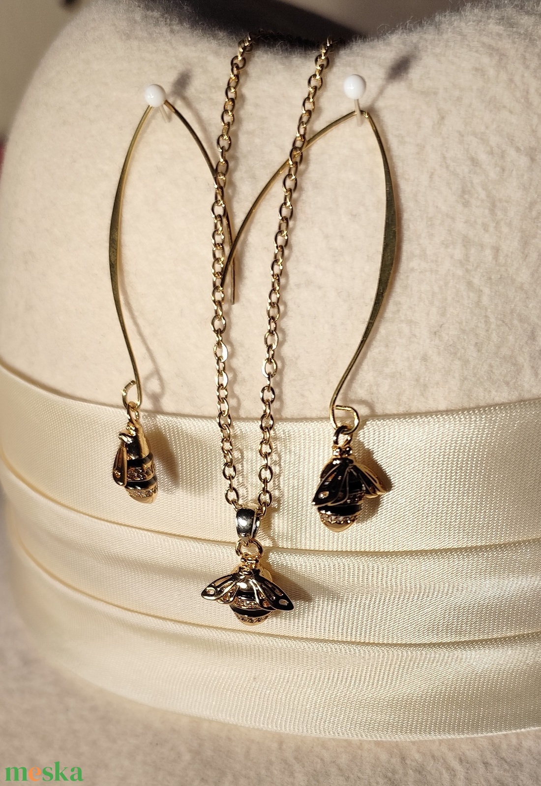 Méhecske - ékszer - ékszerszett - Meska.hu