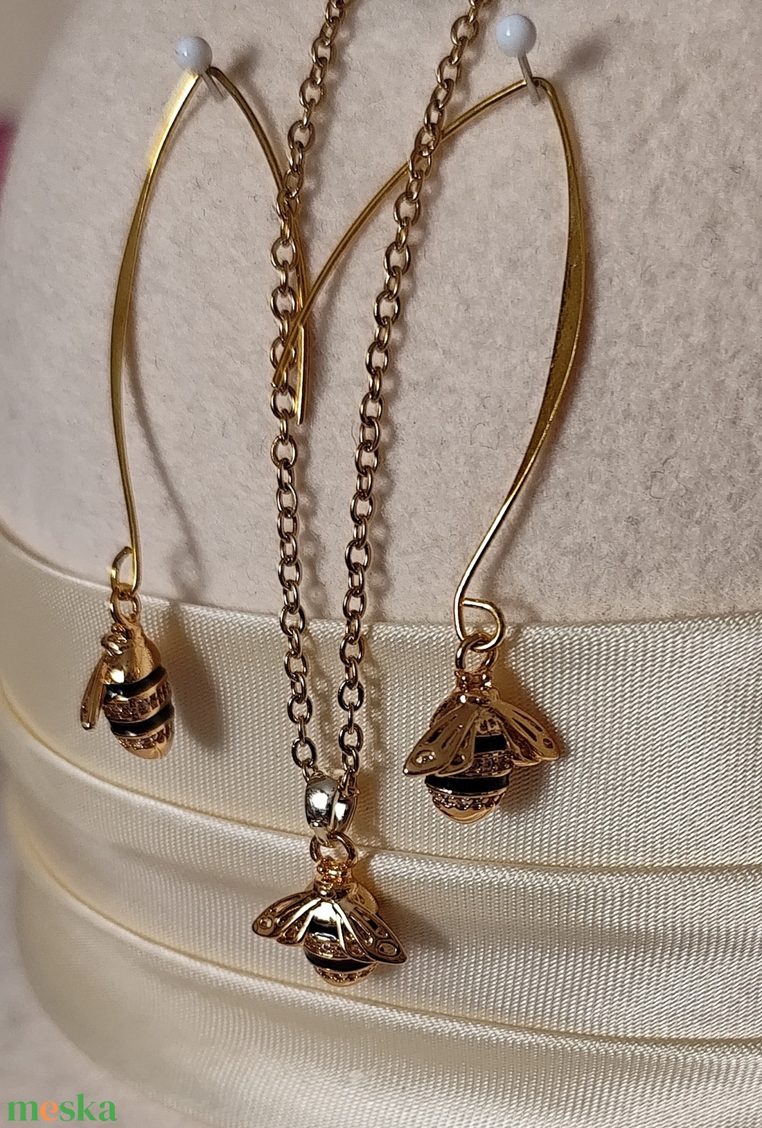 Méhecske - ékszer - ékszerszett - Meska.hu