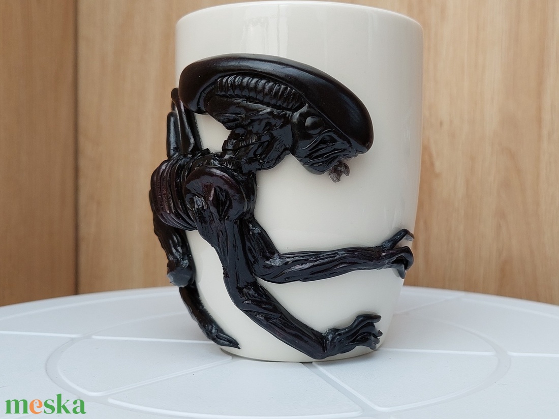 Alien bögre - otthon & életmód - konyhafelszerelés, tálalás - tálalás - bögre & csésze - Meska.hu Alien bögre - otthon & életmód - konyhafelszerelés, tálalás - tálalás - bögre & csésze - Meska.hu