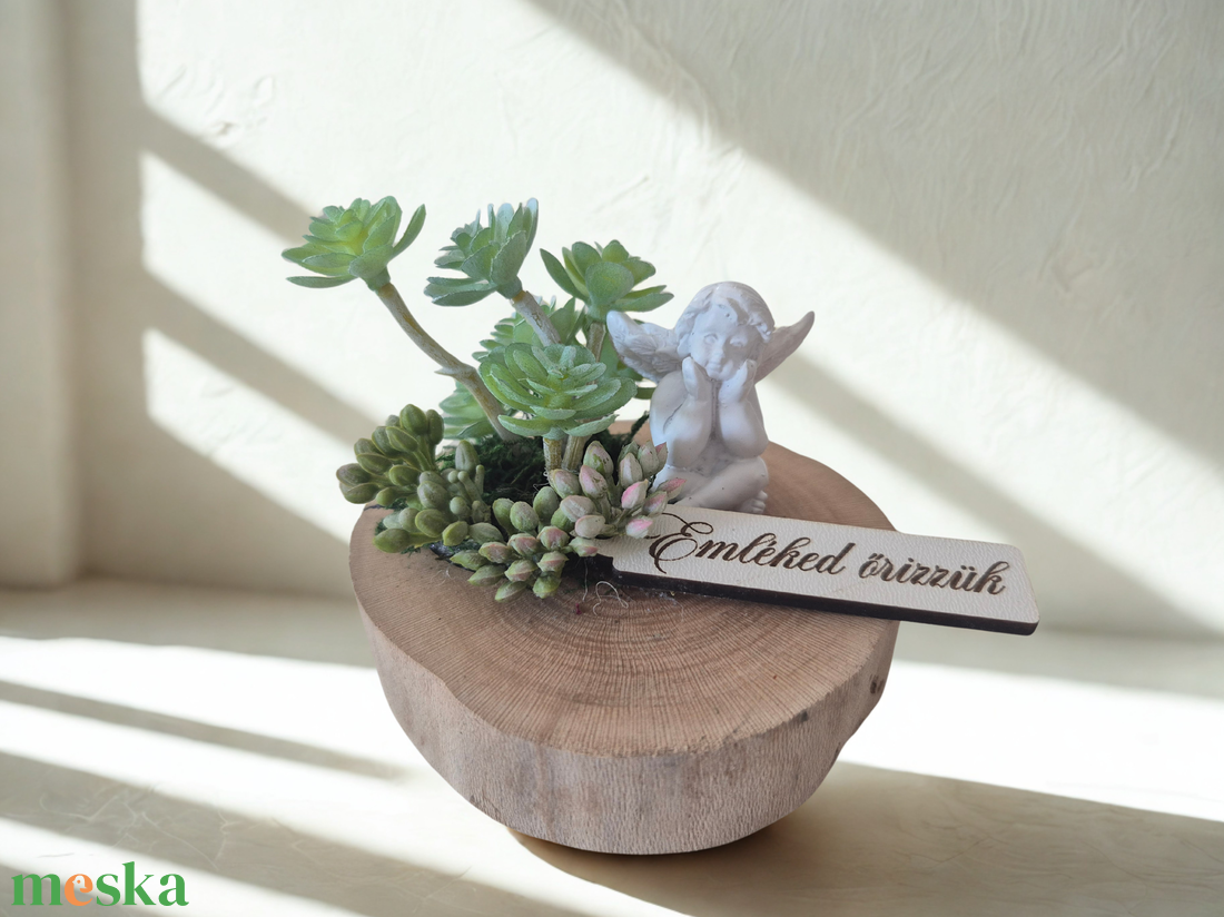 Kegyeleti dísz angyalkával  Emléked őrizzük - otthon & életmód - vallás - temetkezési tárgy - sírdísz, kegyeleti dísz - Meska.hu