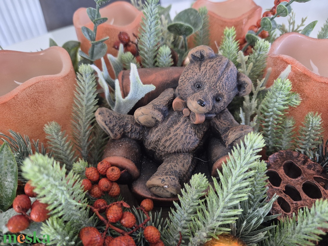 Mackós adventi asztaldísz  fahéjas rezes ünnepi színekben - karácsony - karácsonyi lakásdekoráció - karácsonyi lakásdíszek - Meska.hu