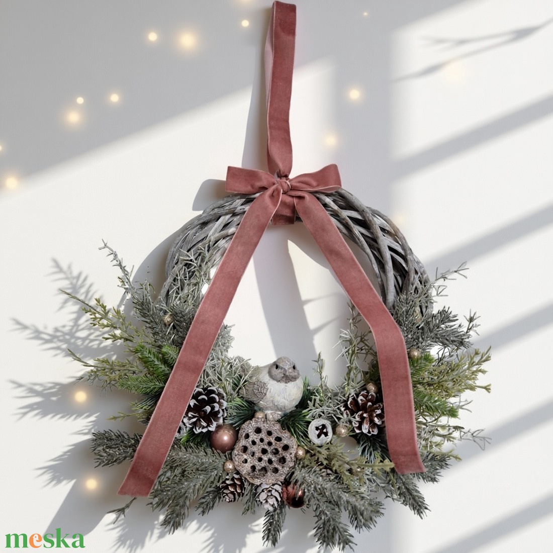 Téli madárkás kézműves ajtódísz  Szolid elegancia, ünnepi harmónia - karácsony - karácsonyi lakásdekoráció - karácsonyi ajtódíszek - Meska.hu