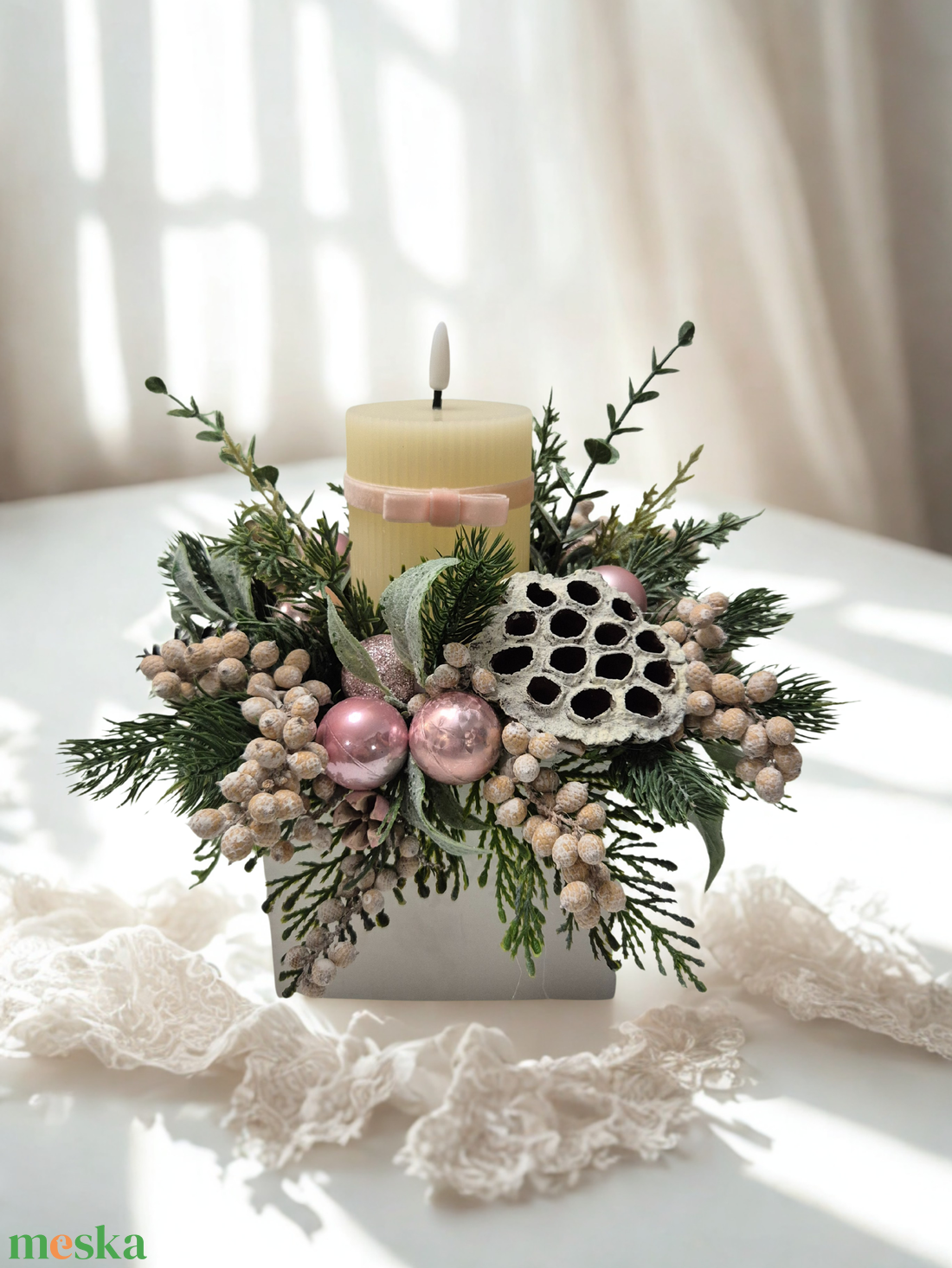 KENDEKOR természetes karácsonyi asztaldísz LED gyertyával  Téli elegancia - karácsony - karácsonyi lakásdekoráció - karácsonyi lakásdíszek - Meska.hu