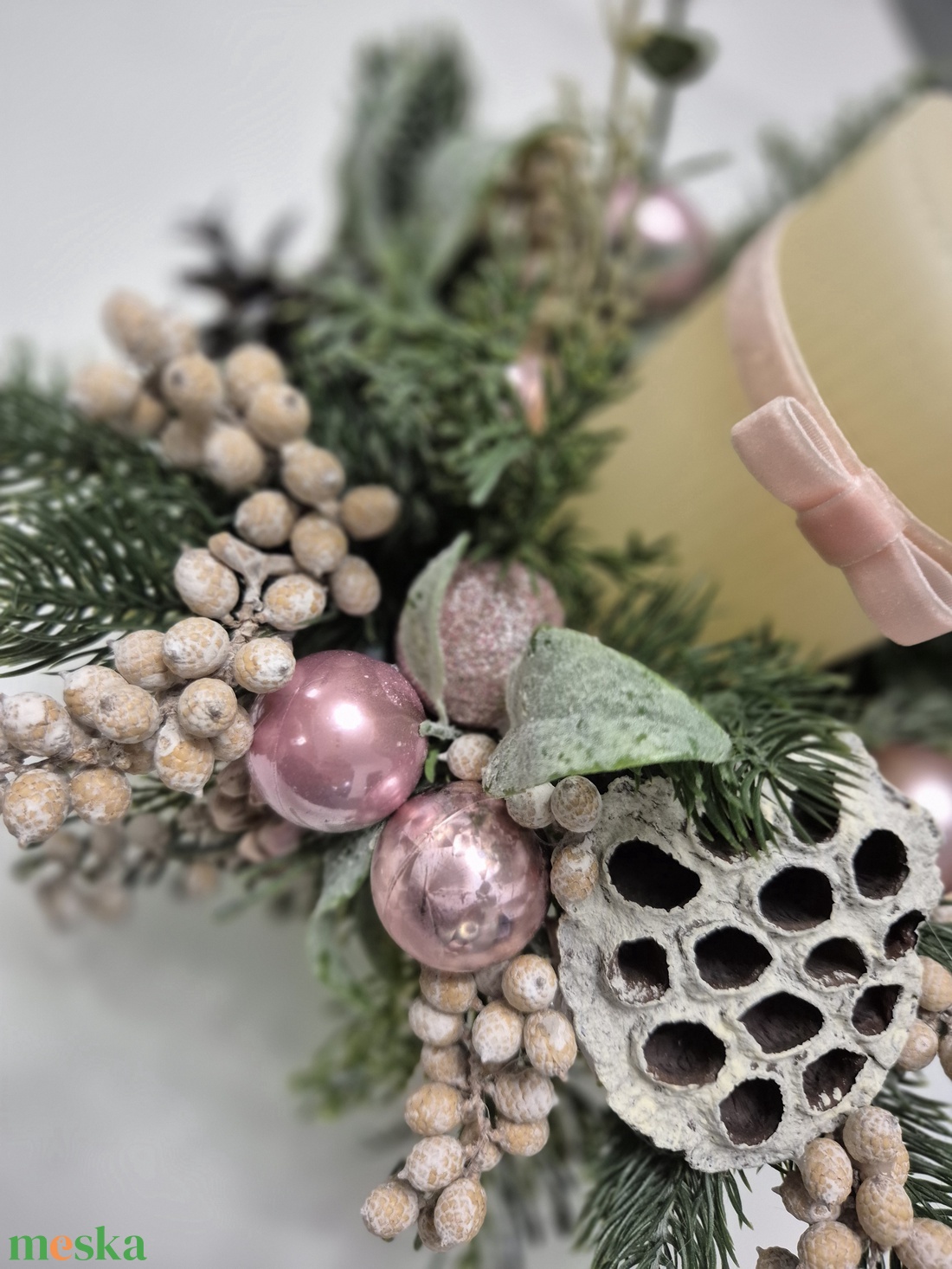 KENDEKOR természetes karácsonyi asztaldísz LED gyertyával  Téli elegancia - karácsony - karácsonyi lakásdekoráció - karácsonyi lakásdíszek - Meska.hu