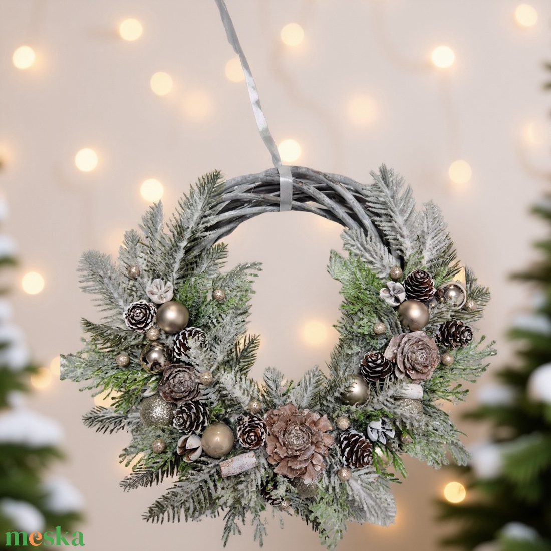 Karácsonyi kopogtató tobozokkal és fenyőágakkal � kézműves ajtódísz  - karácsony - adventi díszek - adventi ajtódísz - Meska.hu