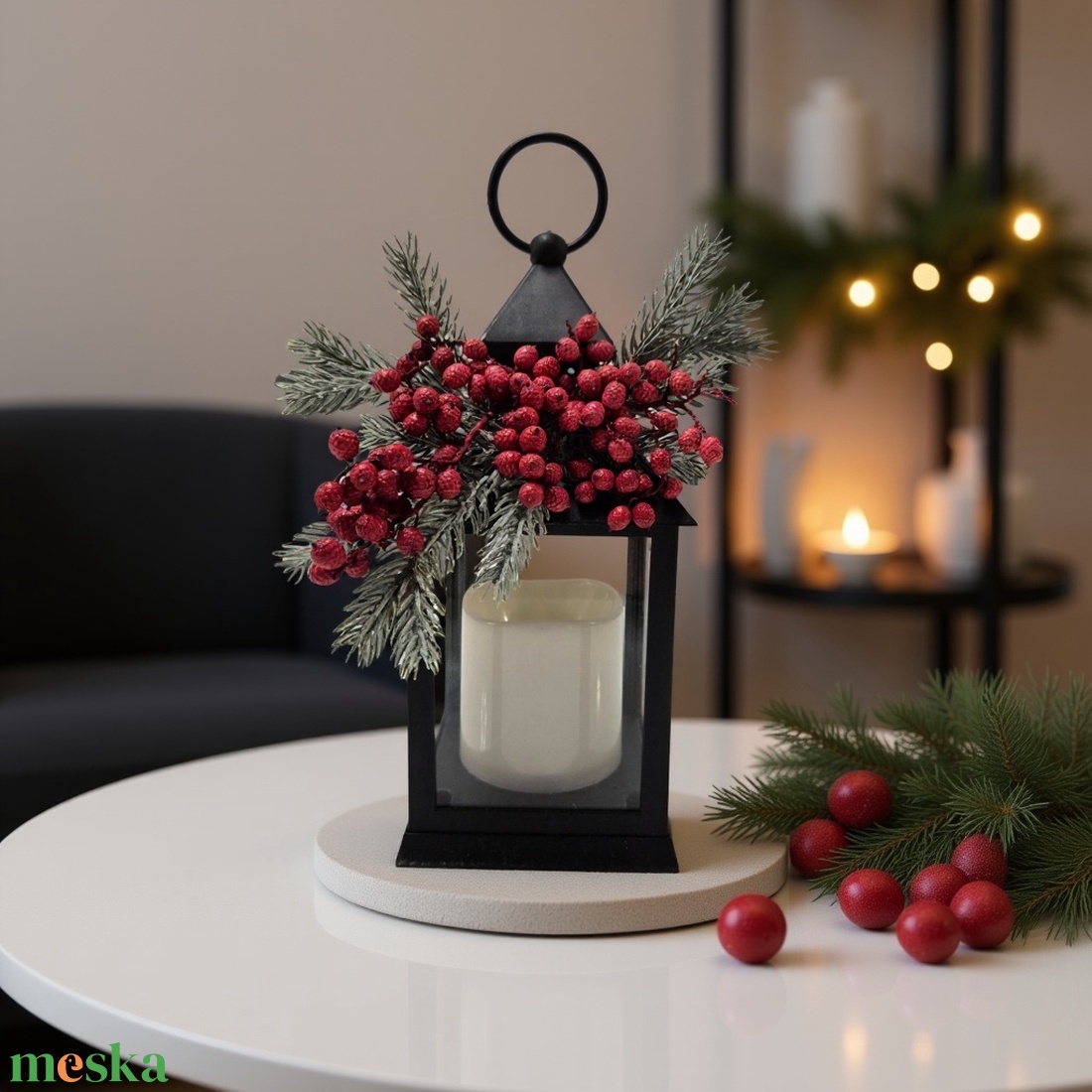 Elegáns téli led lámpás piros bogyókkal � meghitt fények az otthonodba - karácsony - adventi díszek - adventi gyertyadíszek és koszorúdíszek - Meska.hu