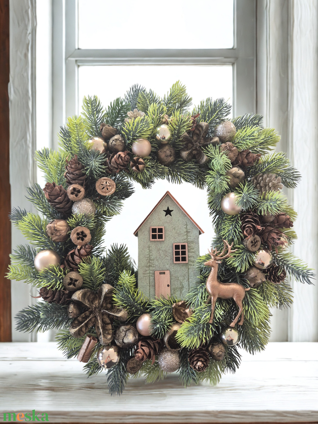 Kézzel készített bronz�arany karácsonyi koszorú házikóval és szarvassal - karácsony - adventi díszek - adventi ajtódísz - Meska.hu