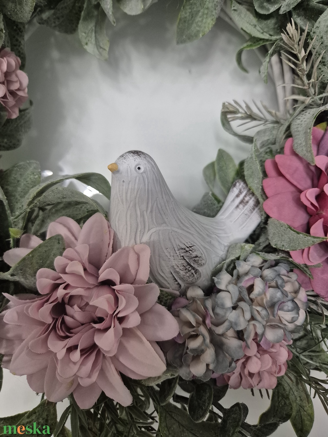 Lila virágos ajtódísz kismadárral - otthon & életmód - dekoráció - ajtó- és ablak dekoráció - ajtódísz & kopogtató - Meska.hu