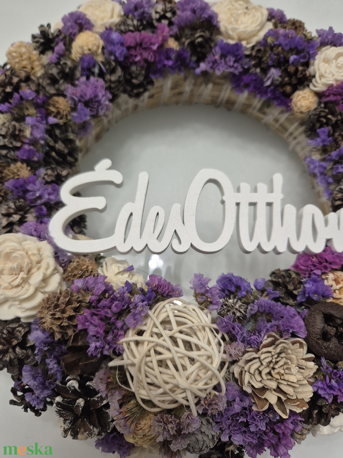 Tavaszi-nyári kopogtató Édes Otthon felirattal- lila és natur elegancia - otthon & életmód - dekoráció - ajtó- és ablak dekoráció - ajtódísz & kopogtató - Meska.hu