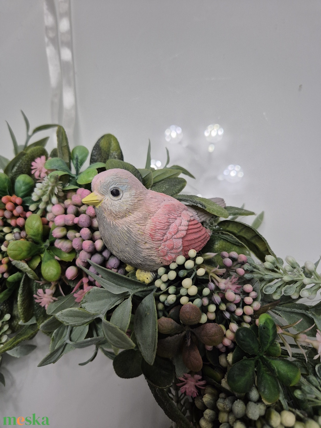 Bogyós tavaszi koszorú - kismadarakkal, természetes hatású  - otthon & életmód - dekoráció - ajtó- és ablak dekoráció - ajtódísz & kopogtató - Meska.hu