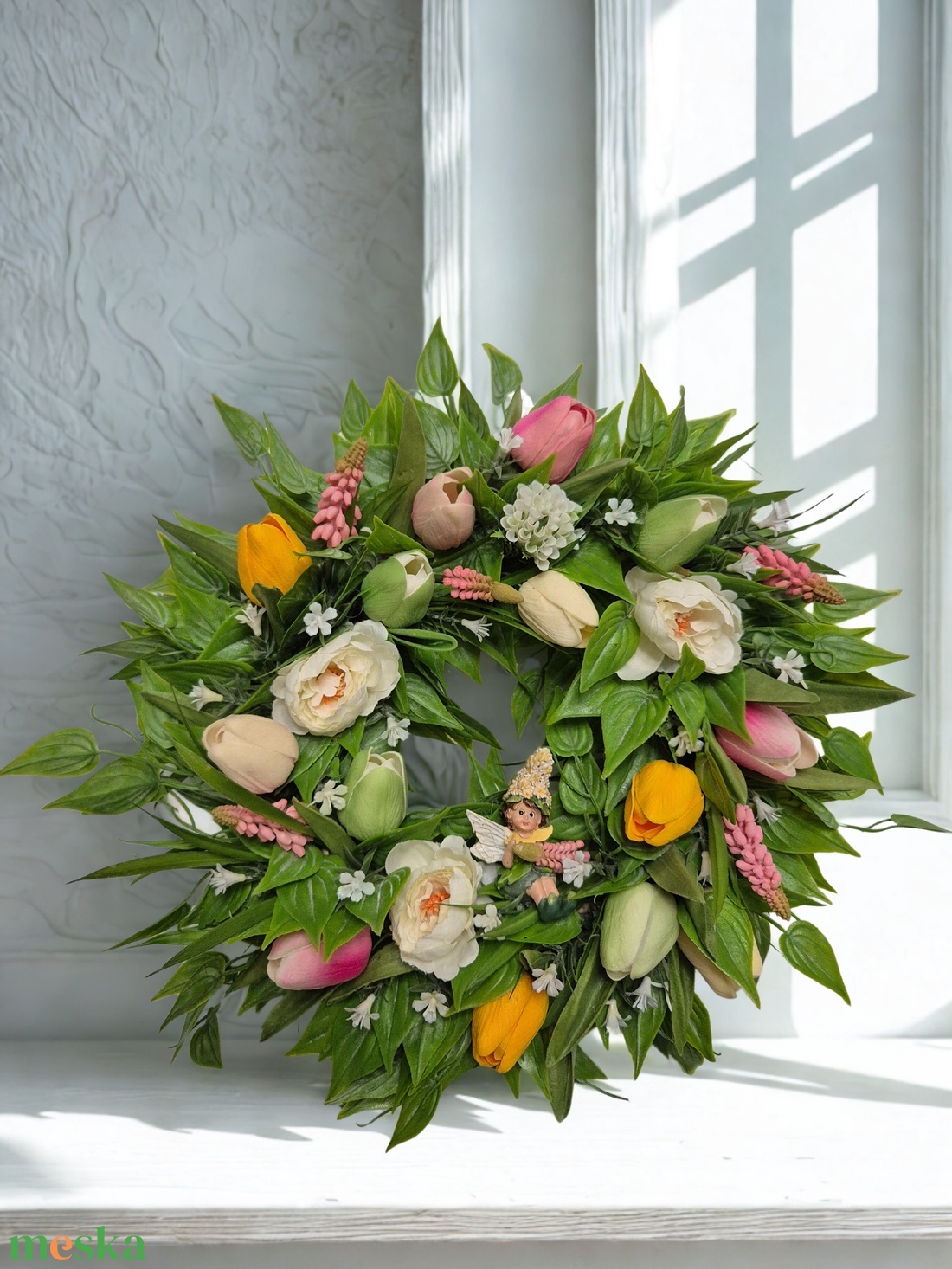 Tulipános tavaszi koszorú - tavasztündérrel, természetes hatású  - otthon & életmód - dekoráció - ajtó- és ablak dekoráció - ajtódísz & kopogtató - Meska.hu