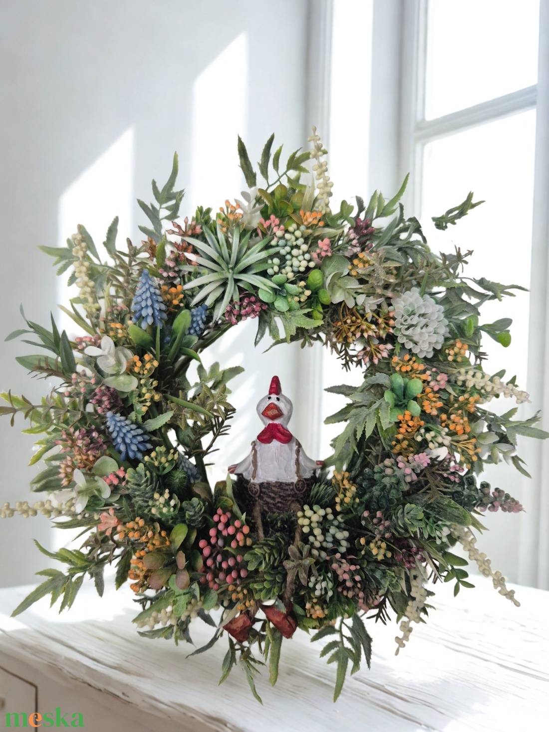 Bogyós tavaszi koszorú - kiskakassal, természetes hatású  - otthon & életmód - dekoráció - ajtó- és ablak dekoráció - ajtódísz & kopogtató - Meska.hu