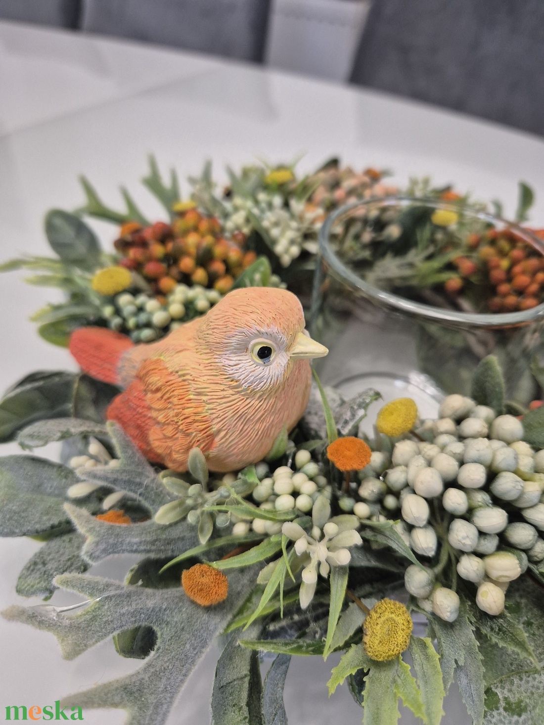 Tavaszi asztaldísz- üveg mécsestartóval, természetes hatású bogyókkal - otthon & életmód - dekoráció - asztal és polc dekoráció - asztaldísz - Meska.hu