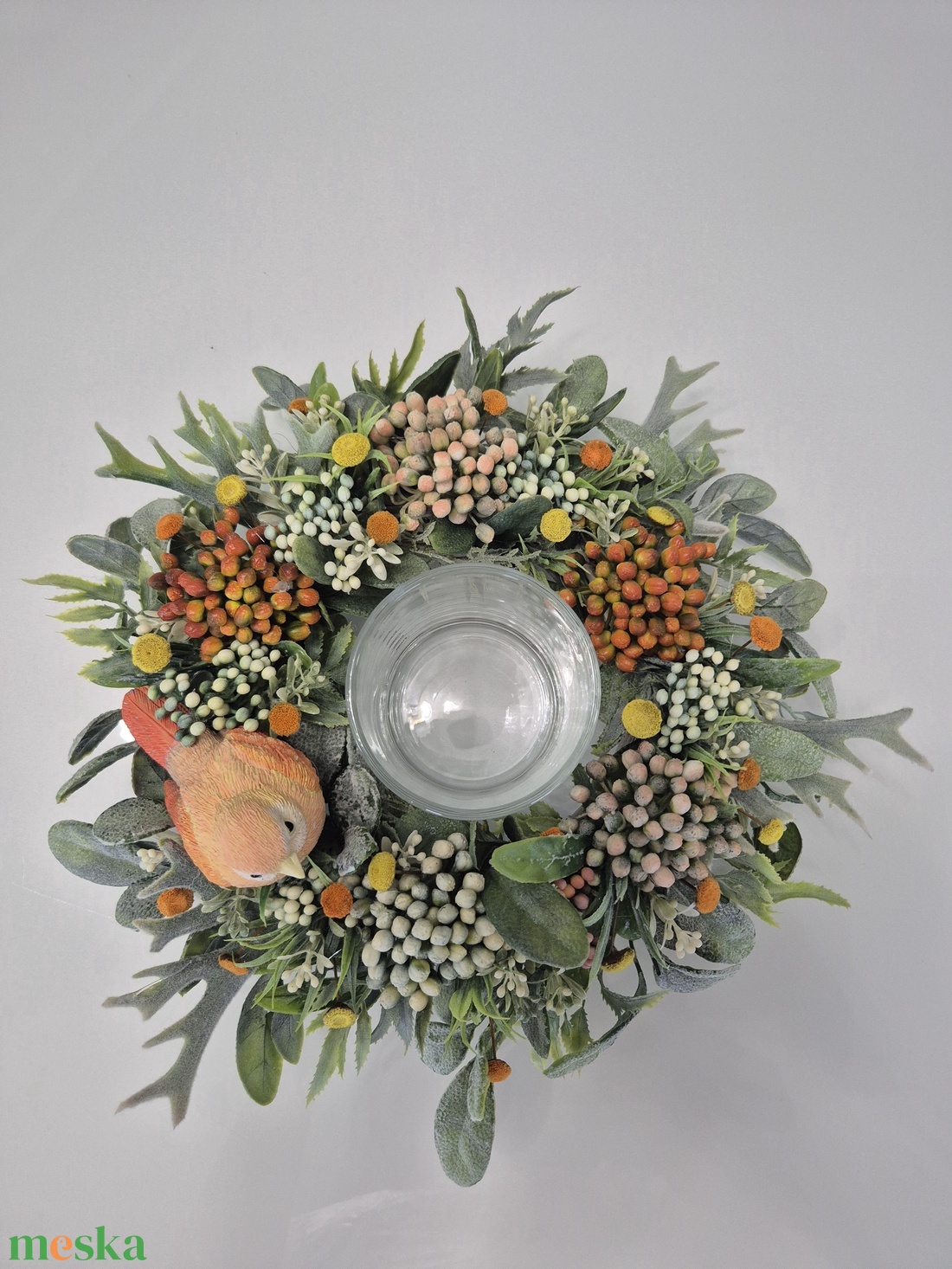 Tavaszi asztaldísz- üveg mécsestartóval, természetes hatású bogyókkal - otthon & életmód - dekoráció - asztal és polc dekoráció - asztaldísz - Meska.hu