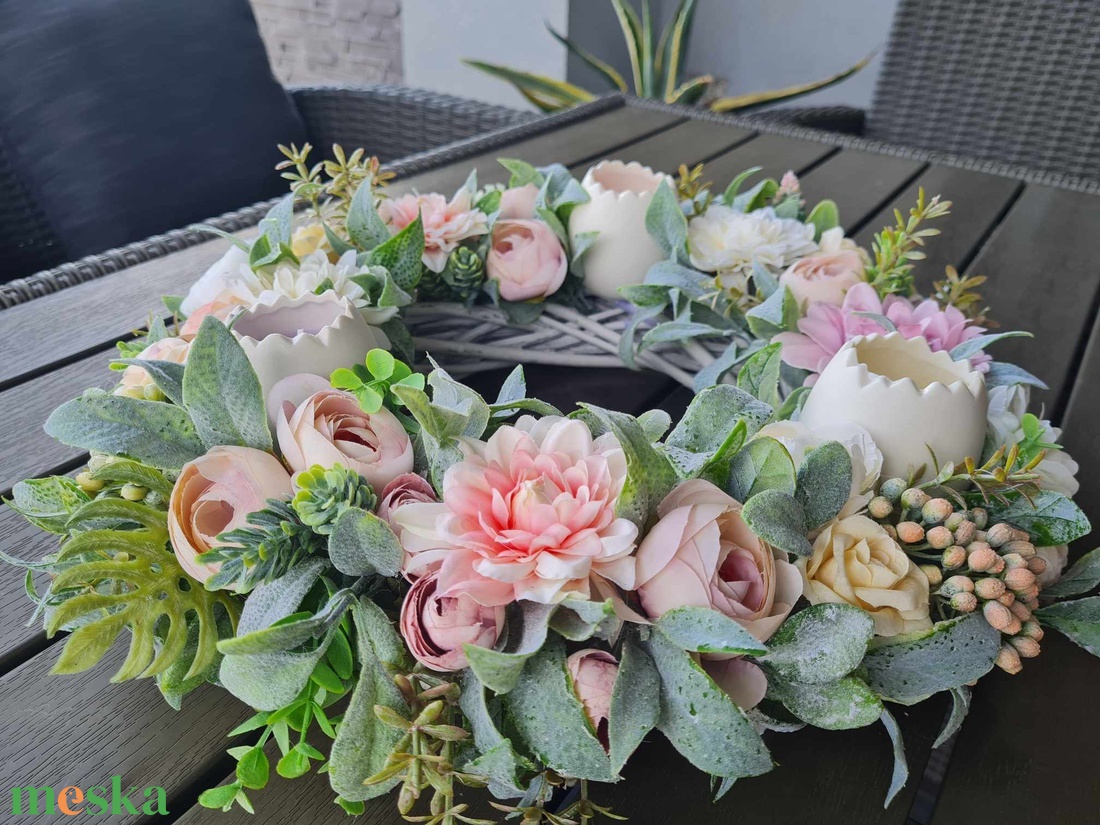 Tavaszi virágos tojás alakú gyertyás asztaldísz- természetes hatás, nagyméretű - otthon & életmód - dekoráció - asztal és polc dekoráció - asztaldísz - Meska.hu