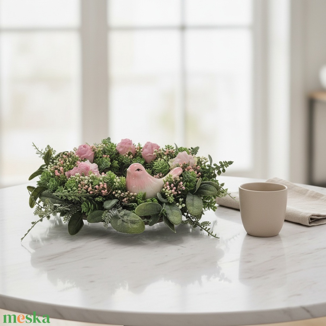 Tavaszi virágos asztaldísz- üveg mécsestartóval, természetes hatású - otthon & életmód - dekoráció - asztal és polc dekoráció - asztaldísz - Meska.hu