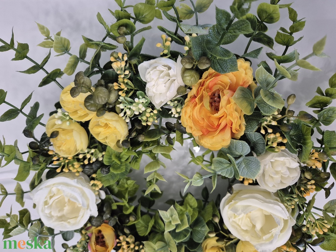 Sárga virágos elegáns ajtódísz � virágos dekoráció, romantikus színvilággal - otthon & életmód - dekoráció - ajtó- és ablak dekoráció - ajtódísz & kopogtató - Meska.hu