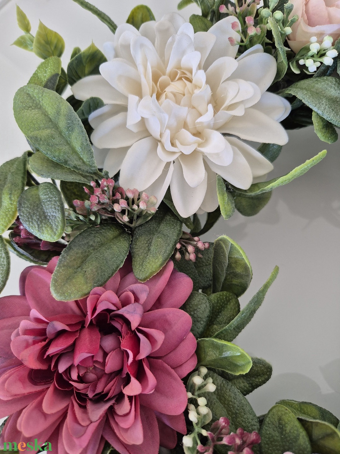 Virágos elegáns koszorú � virágos ajtódekoráció, romantikus színvilág - nagyméretű - otthon & életmód - dekoráció - ajtó- és ablak dekoráció - ajtódísz & kopogtató - Meska.hu