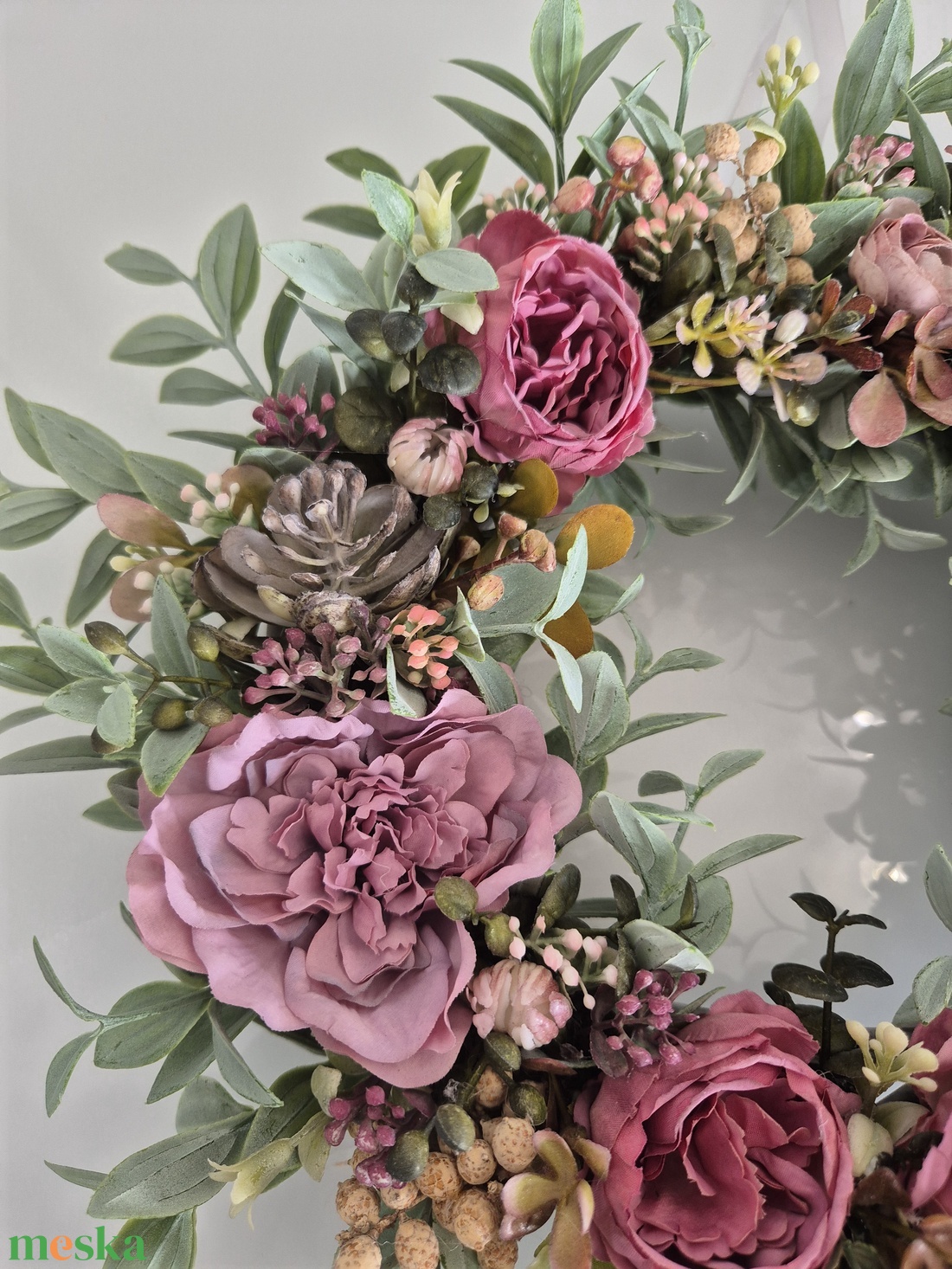 Virágos tavaszi koszorú - természetes hatású, élethű virágokkal - otthon & életmód - dekoráció - ajtó- és ablak dekoráció - ajtódísz & kopogtató - Meska.hu