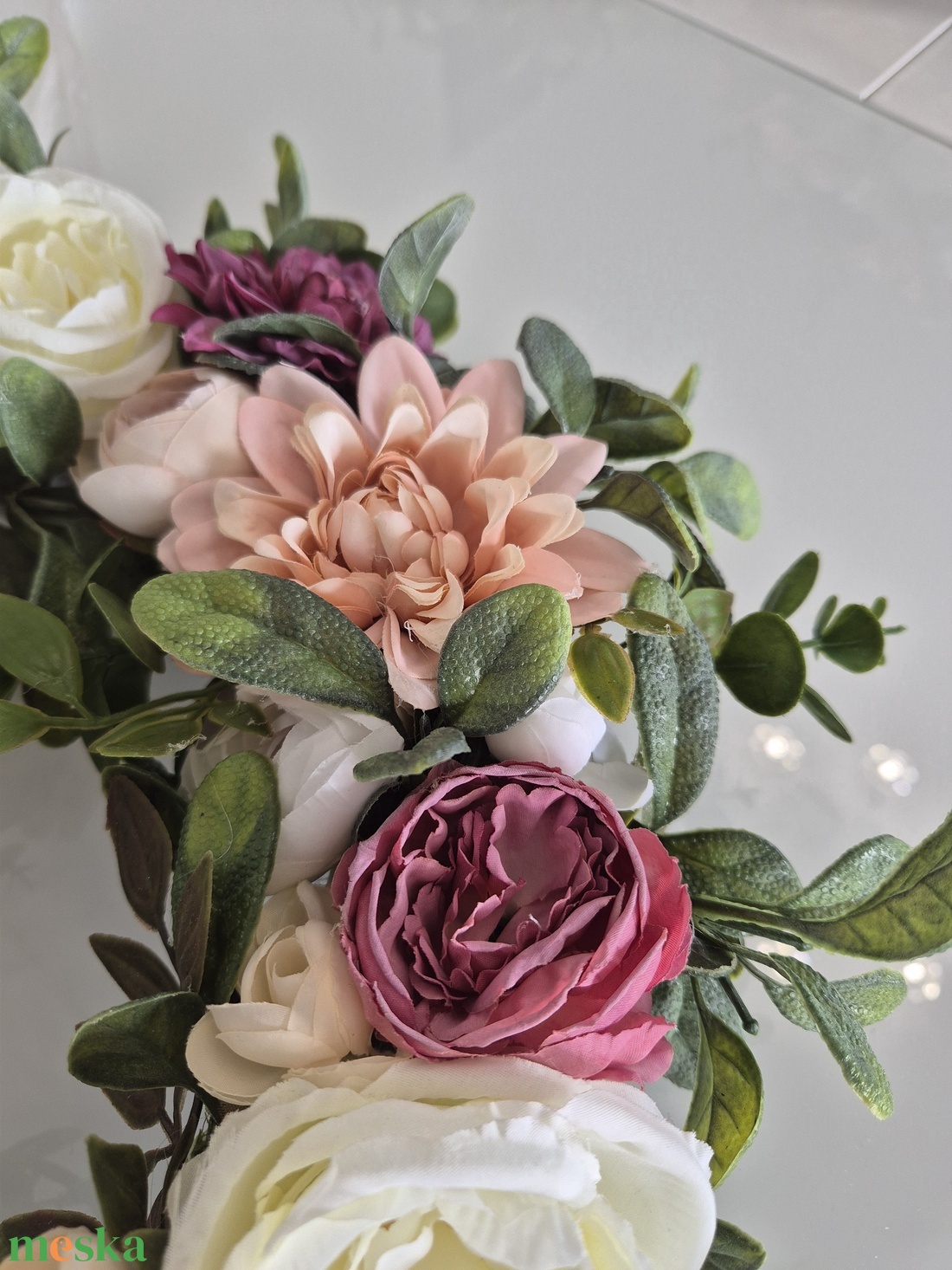 Virágos elegáns koszorú � virágos ajtódekoráció, romantikus színvilág - nagyméretű - otthon & életmód - dekoráció - ajtó- és ablak dekoráció - ajtódísz & kopogtató - Meska.hu