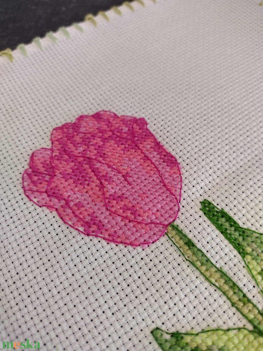 Tulipános kisterítő - művészet - textilkép - keresztszemes - Meska.hu