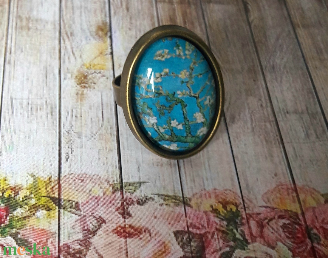 Akció -20 % Van Gogh virágai - üveglencsés gyűrű -  - Meska.hu