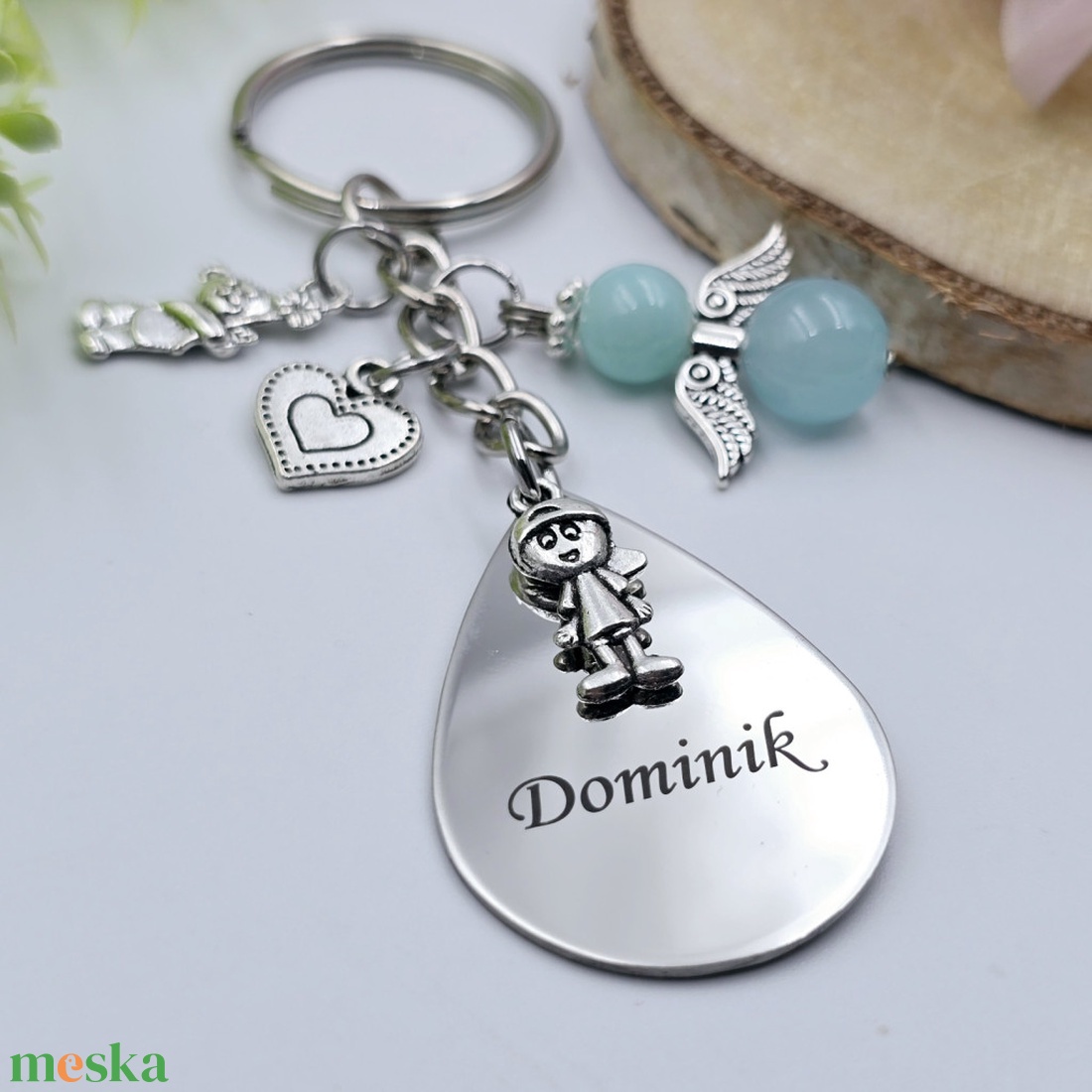 Gravírozott kulcstartó saját felirattal, charmokkal - táska & tok - kulcstartó & táskadísz - kulcstartó - Meska.hu