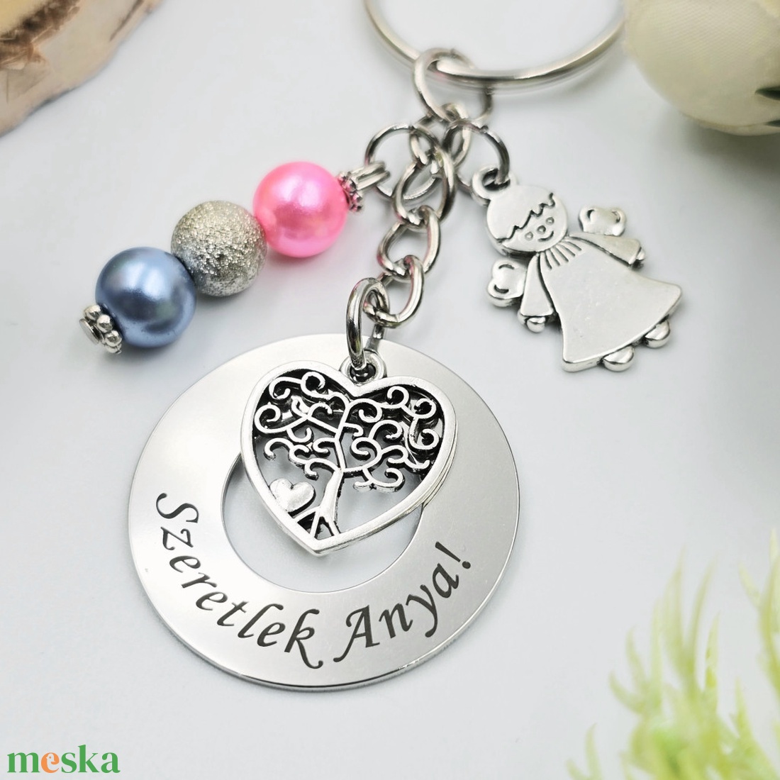 Gravírozott kulcstartó saját felirattal, charmokkal - táska & tok - kulcstartó & táskadísz - kulcstartó - Meska.hu