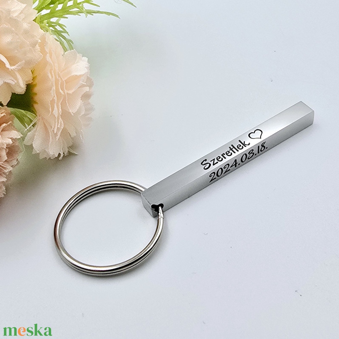 Gravírozott nemesacél kulcstartó - 4 oldal, 4 szó - táska & tok - kulcstartó & táskadísz - kulcstartó - Meska.hu