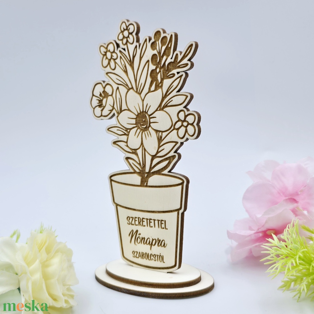 Nőnapi ajándék, asztali dísz egyedi névvel - otthon & életmód - dekoráció - asztal és polc dekoráció - asztaldísz - Meska.hu