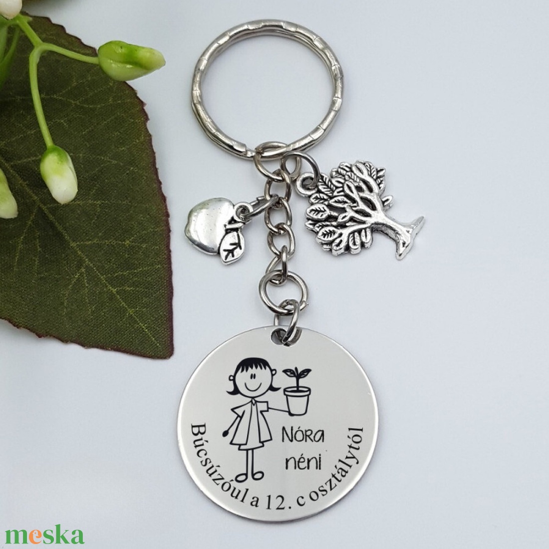 Ajándék biológiatanárnőnek ballagásra, pedagógusnapra, tanév végére - Gravírozott grafikás ballagási kulcstartó 1_27. - táska & tok - kulcstartó & táskadísz - kulcstartó - Meska.hu