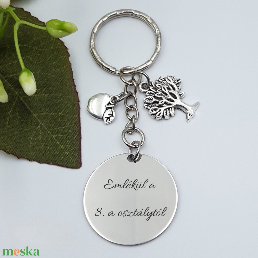 Ajándék biológiatanároknak ballagásra, pedagógusnapra, tanév végére - Gravírozott szöveges ballagási kulcstartó 1. - táska & tok - kulcstartó & táskadísz - kulcstartó - Meska.hu