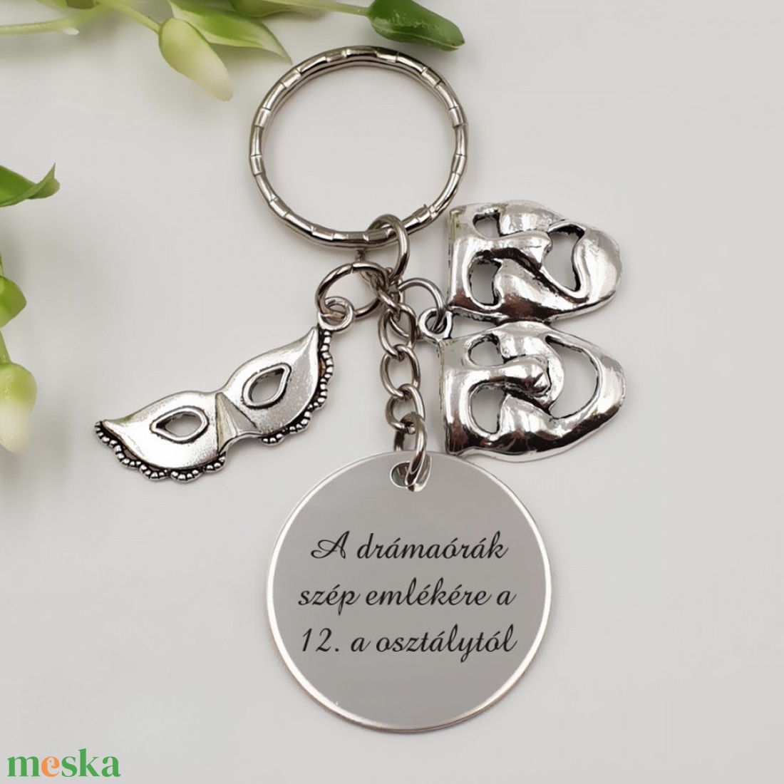Ajándék drámatanároknak ballagásra, pedagógusnapra, tanév végére - Gravírozott szöveges ballagási kulcstartó 1. - táska & tok - kulcstartó & táskadísz - kulcstartó - Meska.hu