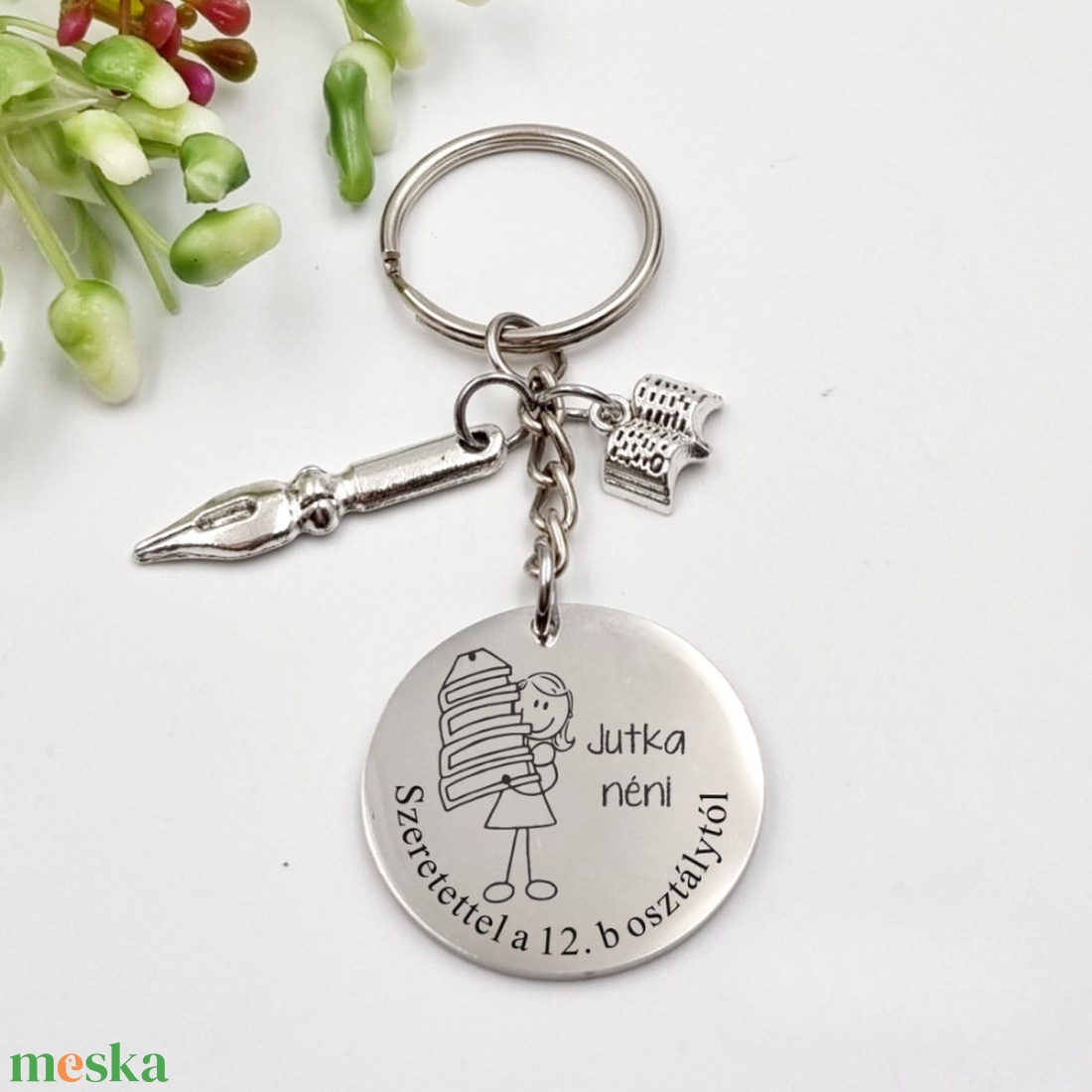 Ajándék magyartanárnőnek ballagásra, pedagógusnapra, tanév végére - Gravírozott grafikás ballagási kulcstartó 3_18. - táska & tok - kulcstartó & táskadísz - kulcstartó - Meska.hu